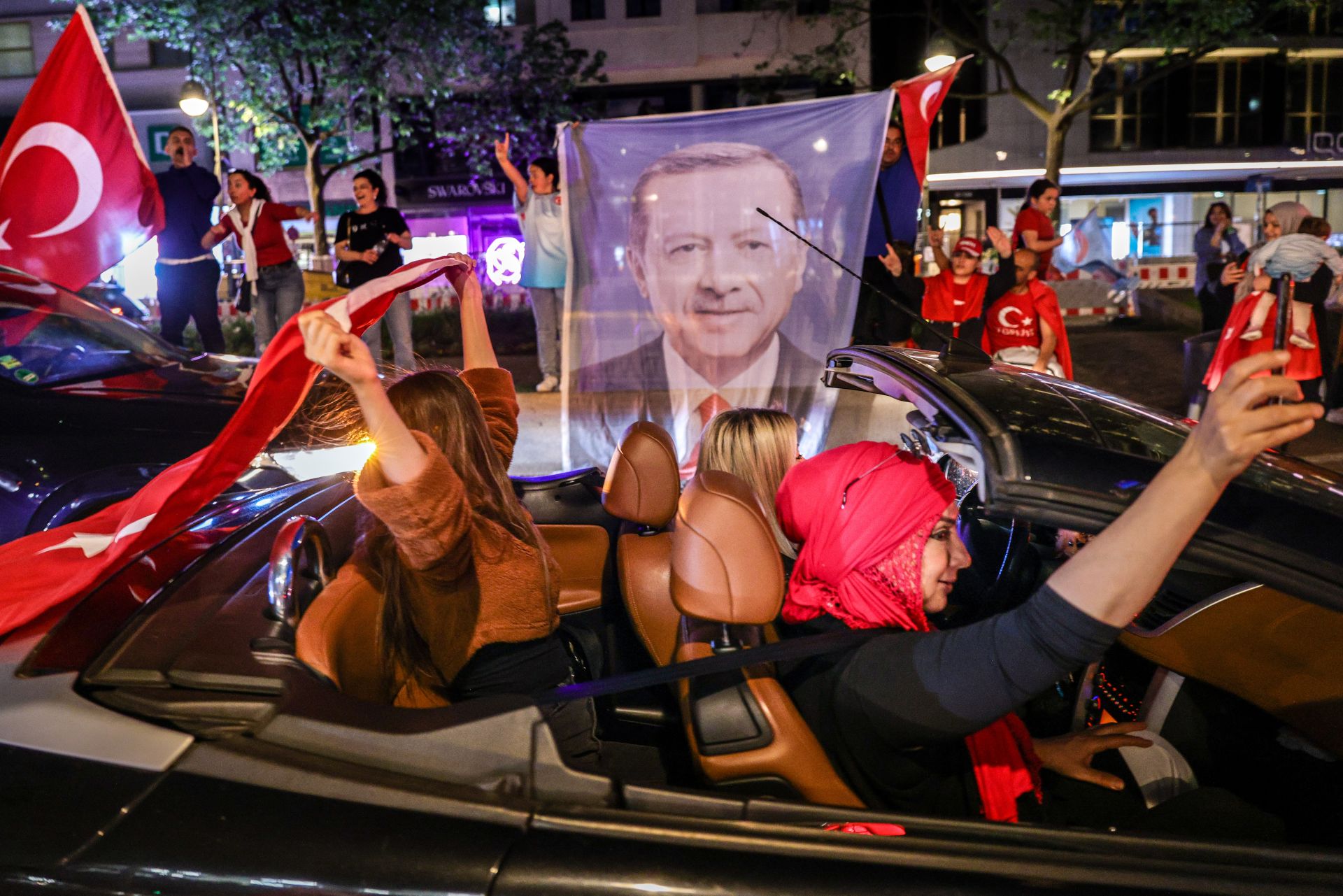 Why Erdogan Wins Elections — with Nicholas Danforth