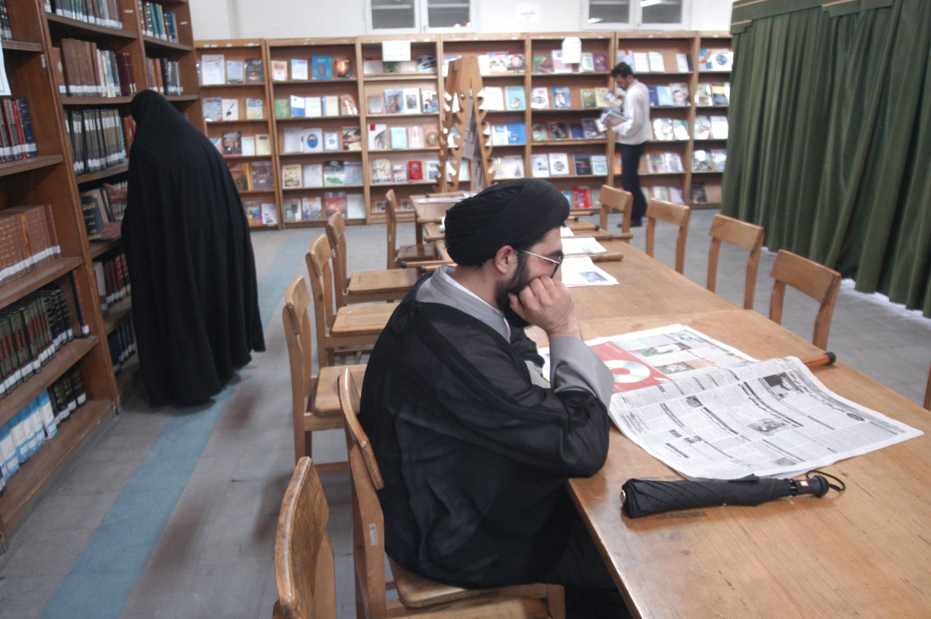 In Iran, Journalism Is Still Alive but Hanging by a Thread