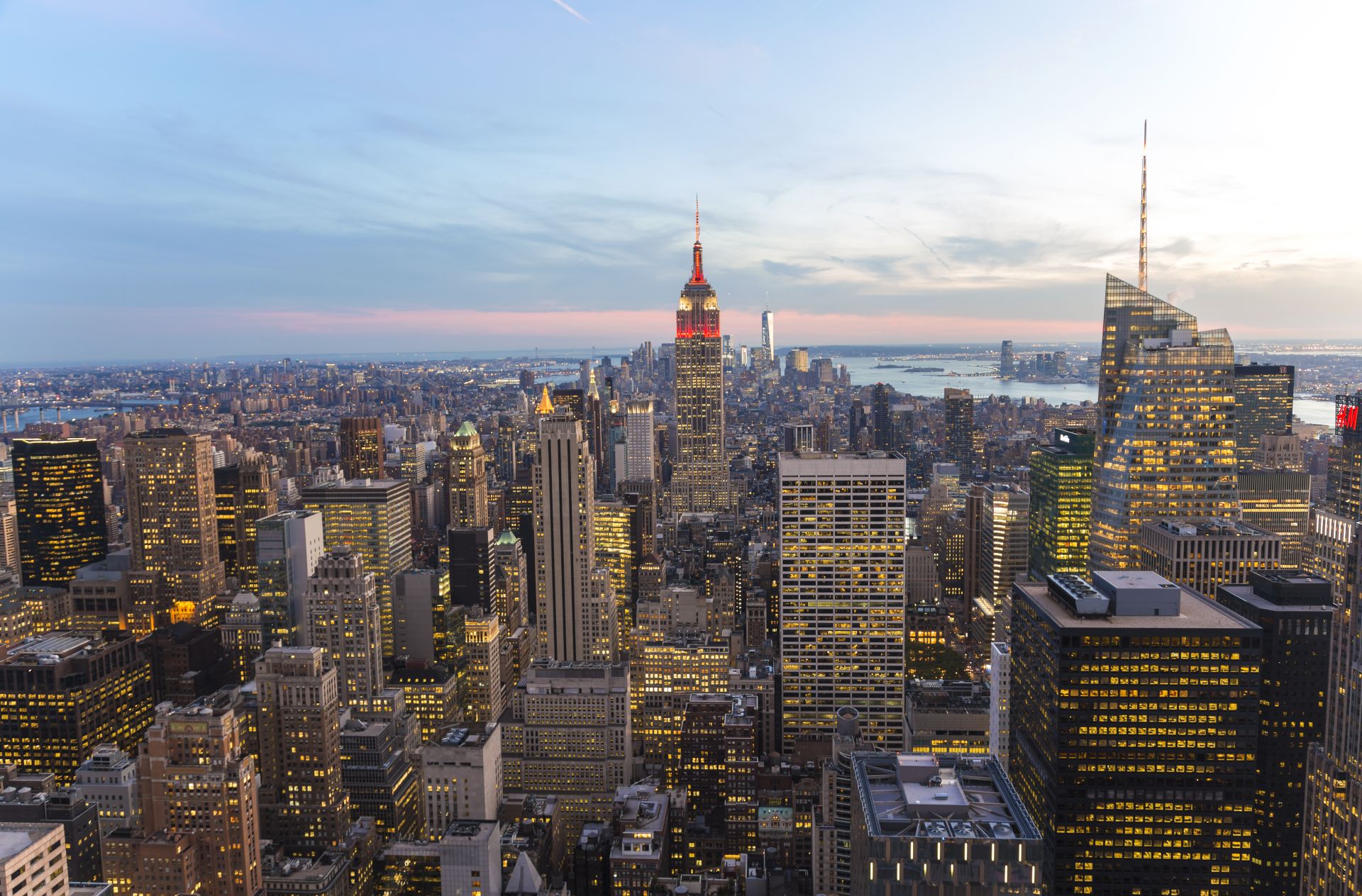 A Pilot’s Explorations of the World’s Cities — with Mark Vanhoenacker
