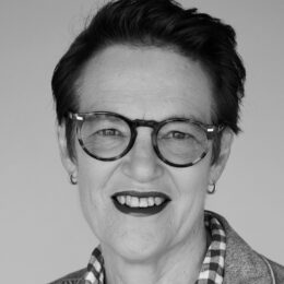 Joanne Drayton